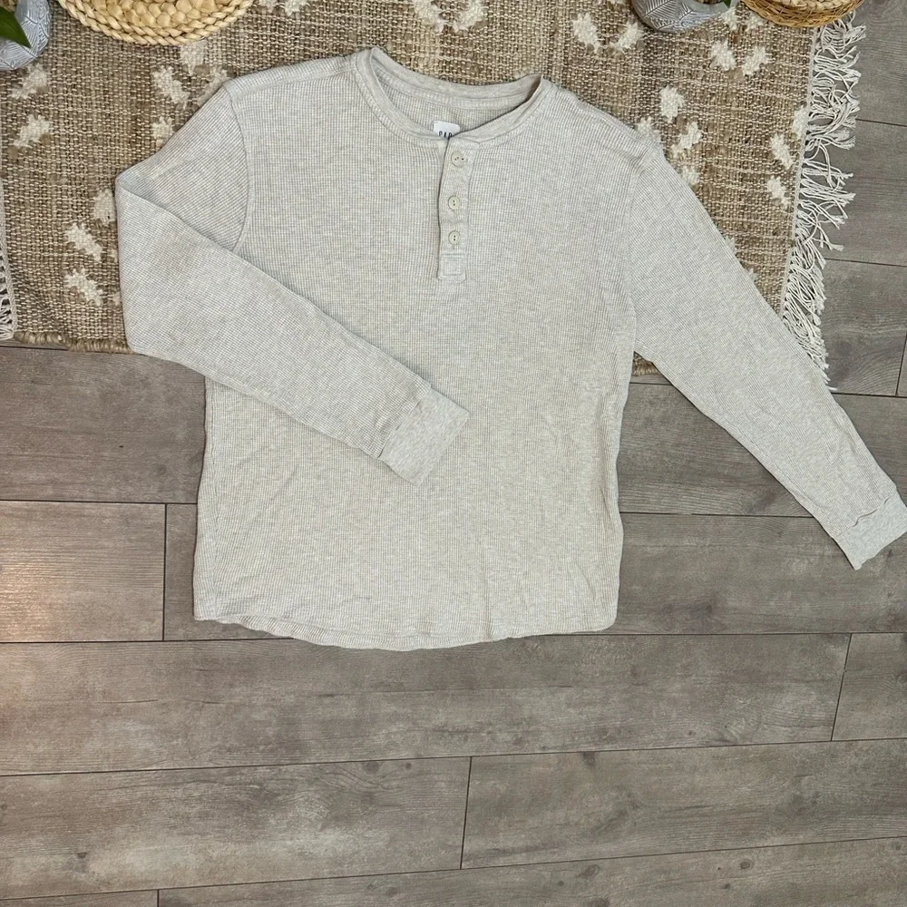 GAP Boys Thermal-Knit Long Sleeve Henley Waffle Oatmeal Cream Pullover Size Med